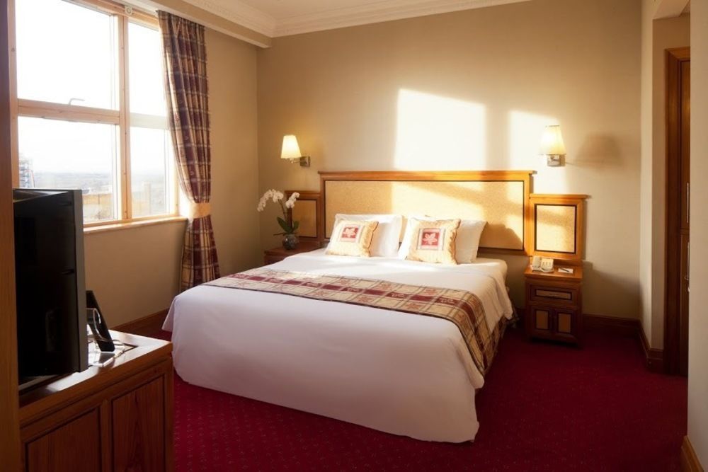 Grange Bracknell Hotel Eksteriør bilde